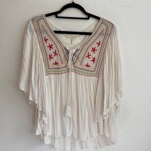 Like New Love Tree White Embroidered Tunic Blouse